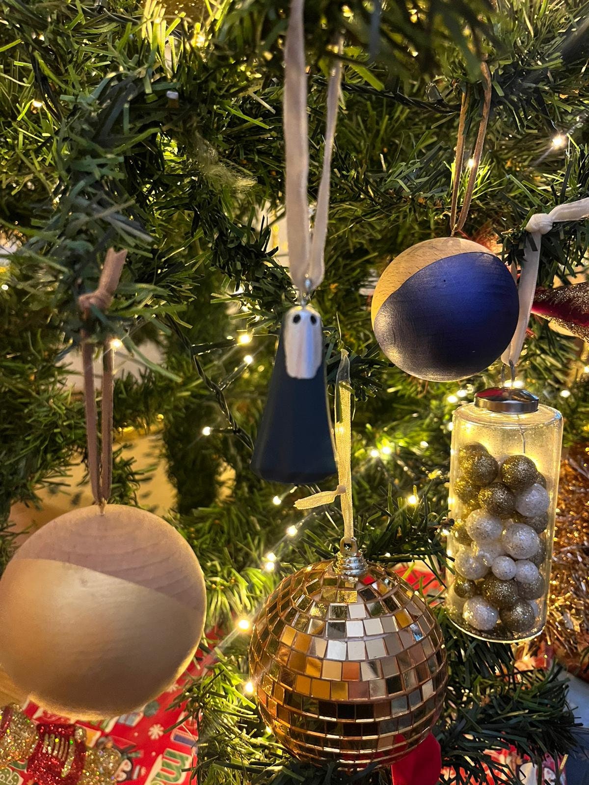 Customer photo showing Gold and Blue baubles on a tree