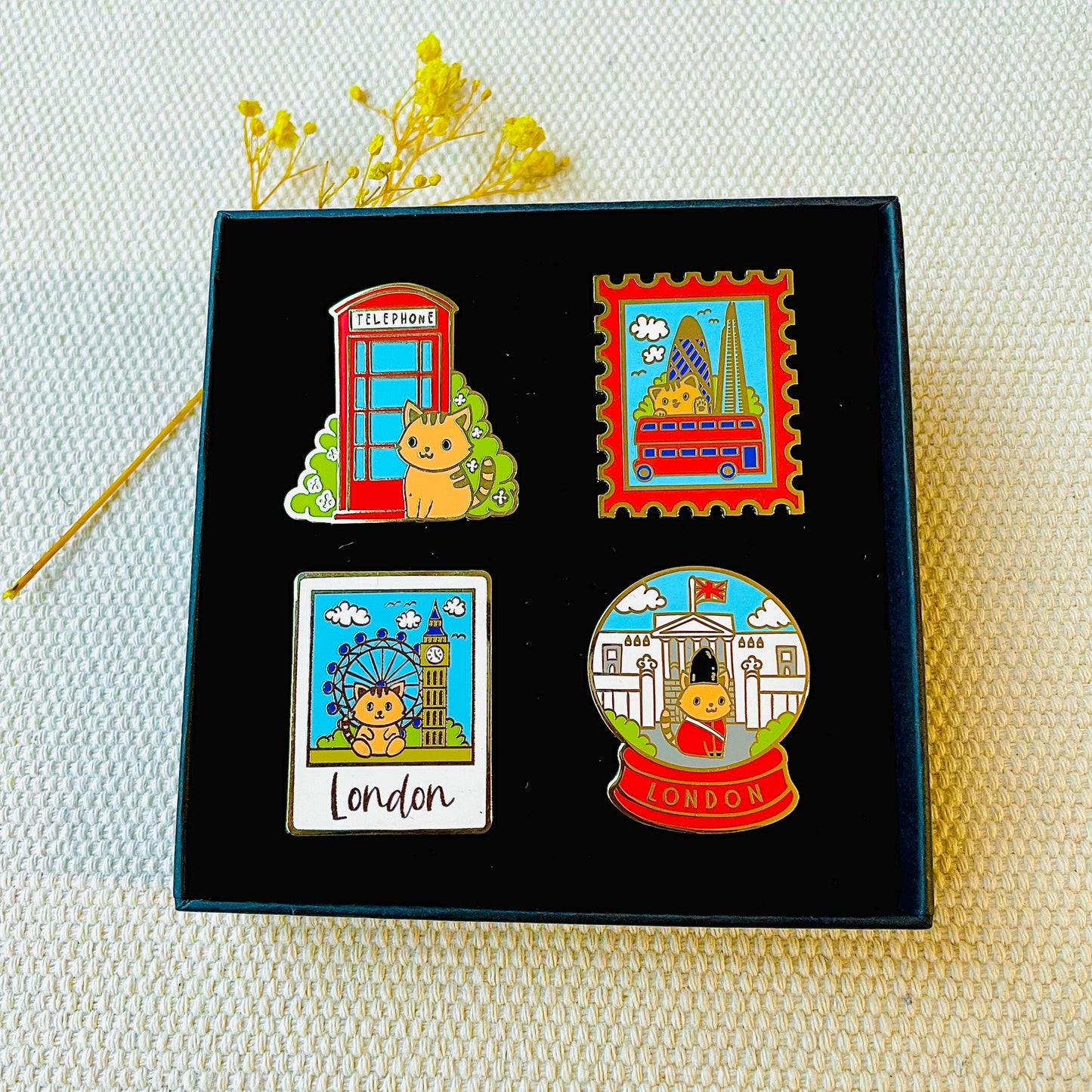 London scenes travel Enamel pin gift box, Big Ben, London Eye, Buckingham Palace, Red Phone box, double decker red bus, Travel Souvenir gift
