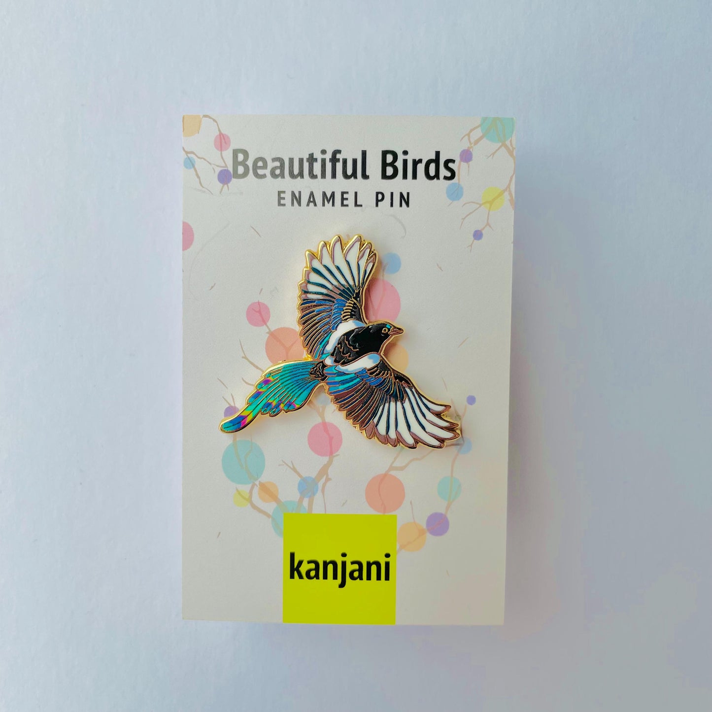 Eurasian magpie gold hard enamel pin