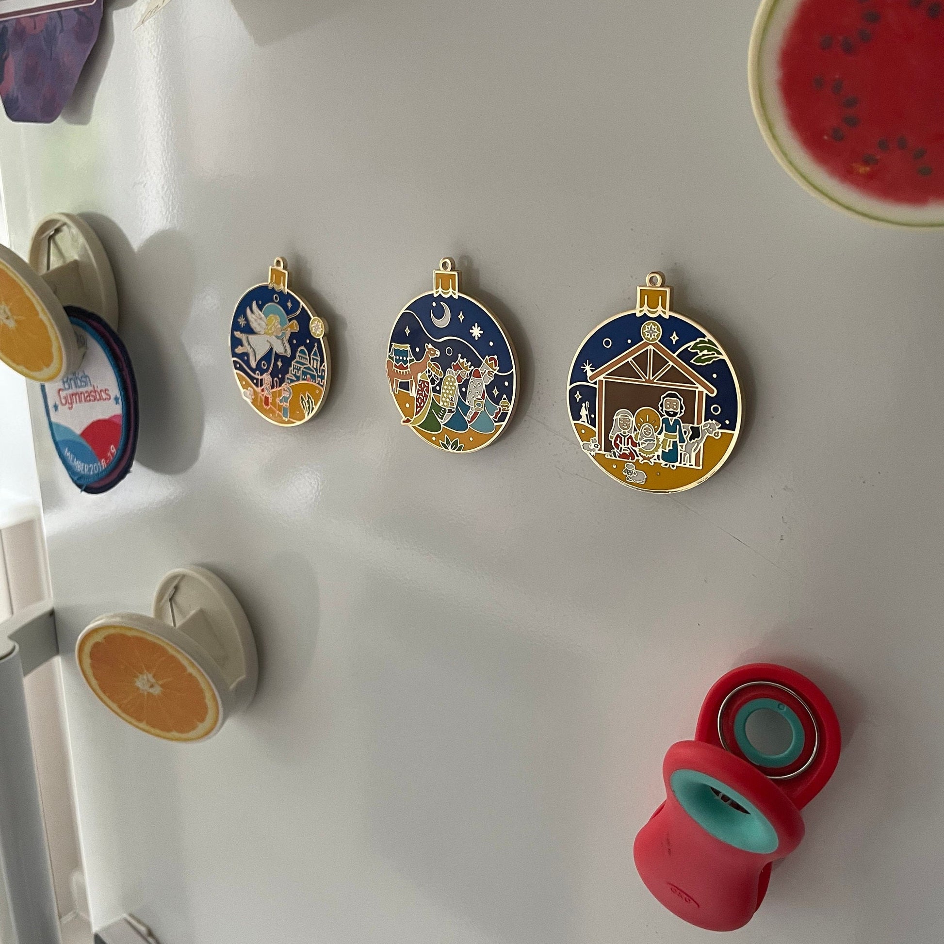 Nativity Enamel pin gift, ornament, bauble, keychain, fridge magnet, angel, trumpet, star, Bethlehem, Christmas, Tree
