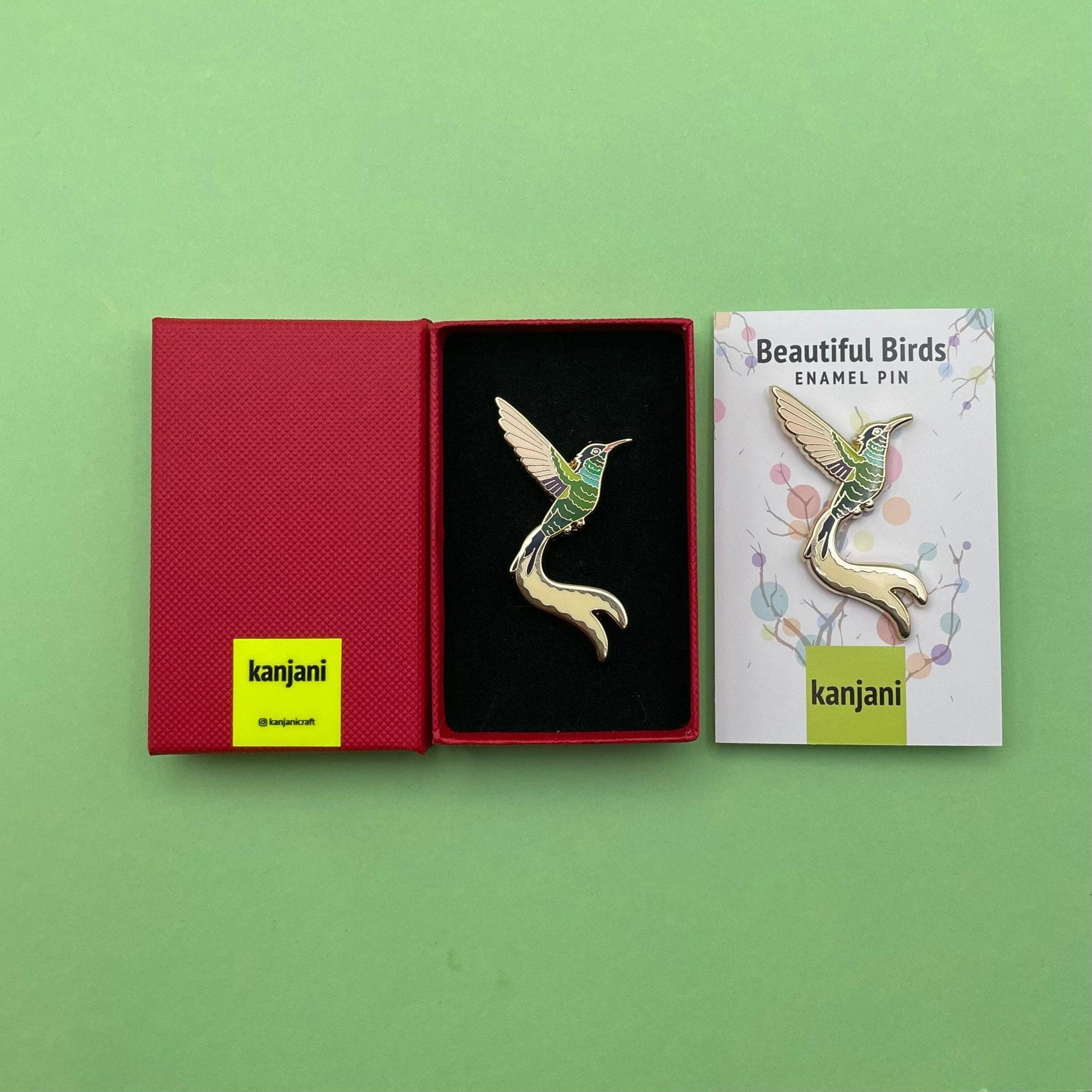 Red-billed Streamer tail Bird Enamel Pin Badge Brooch, Jamaica Doctor bird, Hummingbird, pigeon, Bird-themed jewelry, Gift for her, magpie