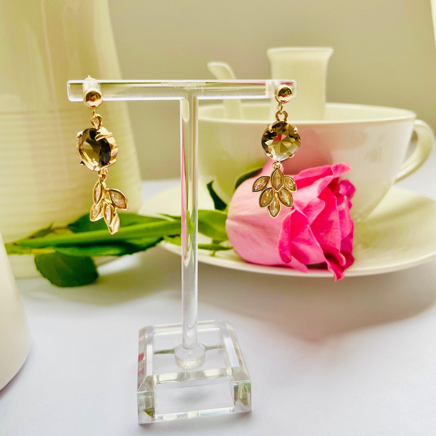 Dangle Feather Earrings: Black Coffee Crystals - Gold Plated Studs, Advent calendar