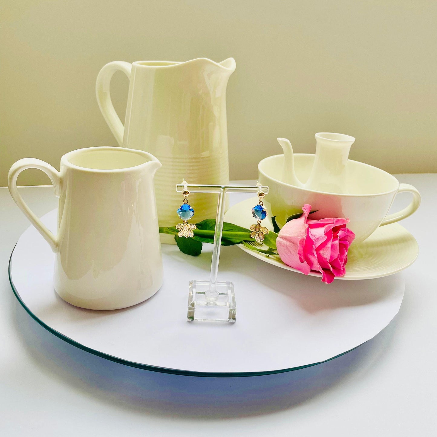 Dangle Earrings: Blue Feather with Cubic Zirconia - Gold Plated, Advent calendar