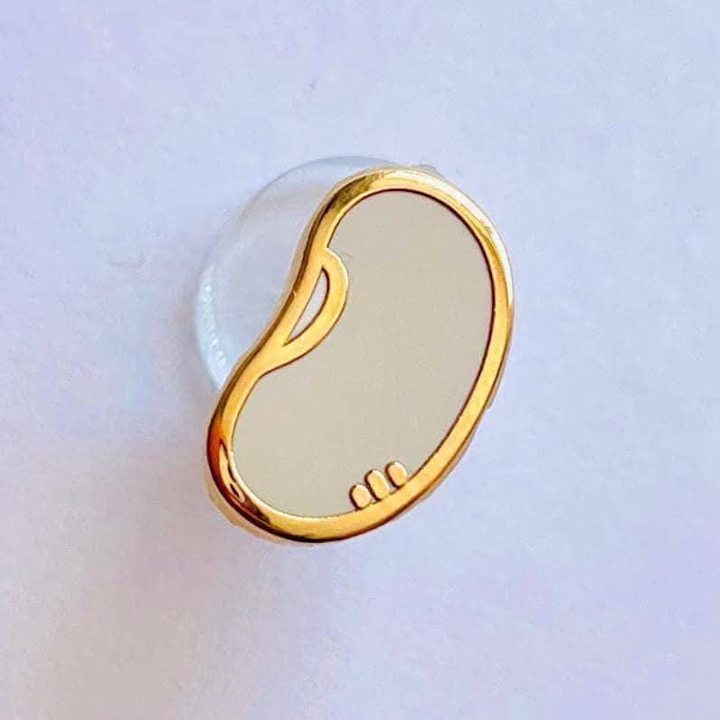 Cannellini bean gold hard enamel pin lapel badge