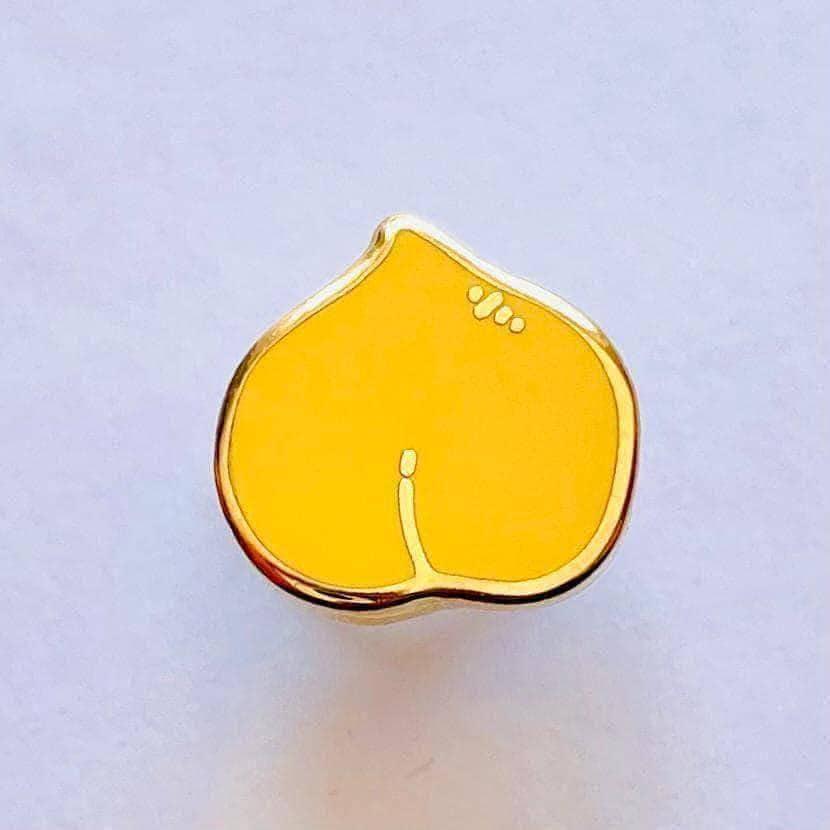 Chickpea gold hard enamel pin
