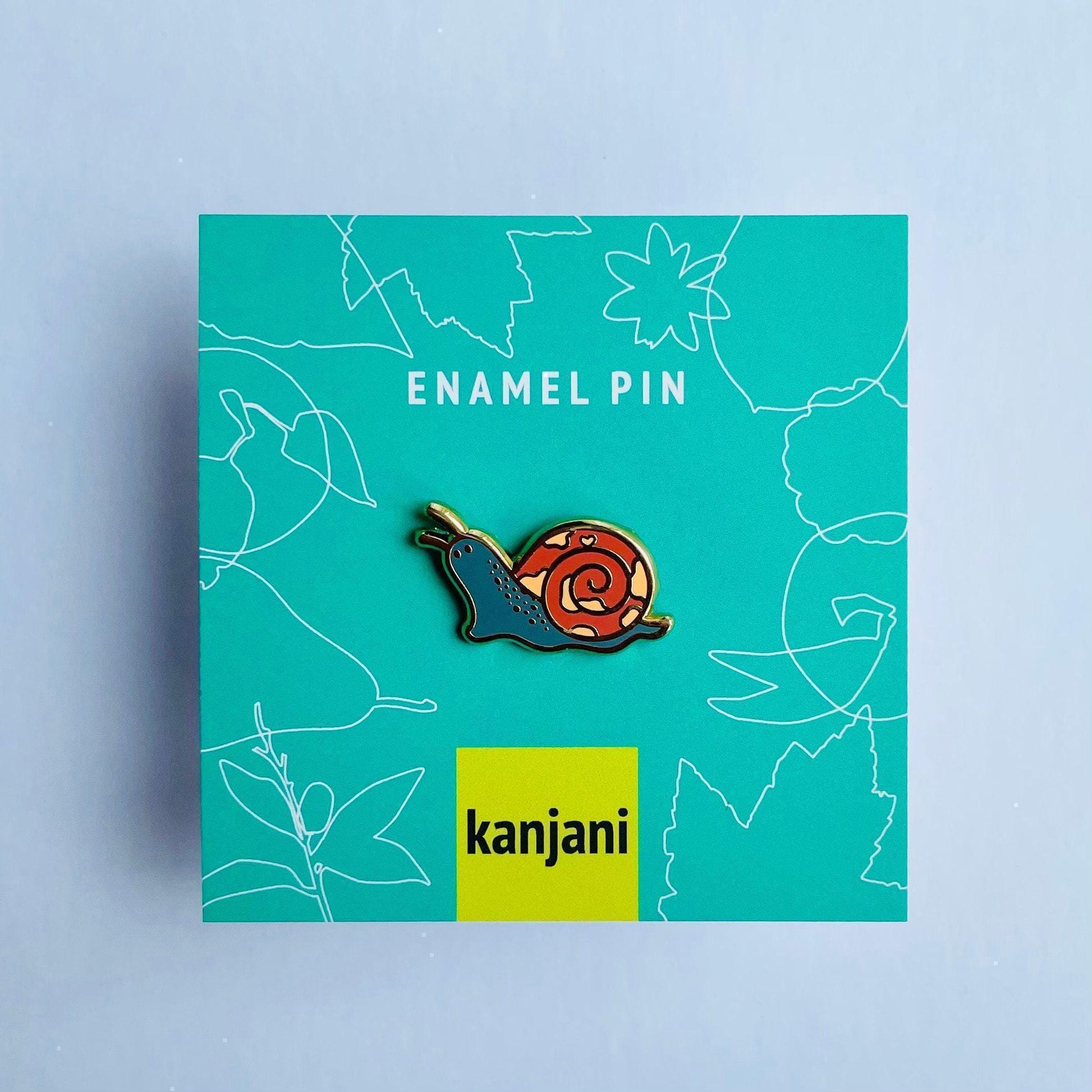 Grey and brown Garden snail gold hard enamel mini pin