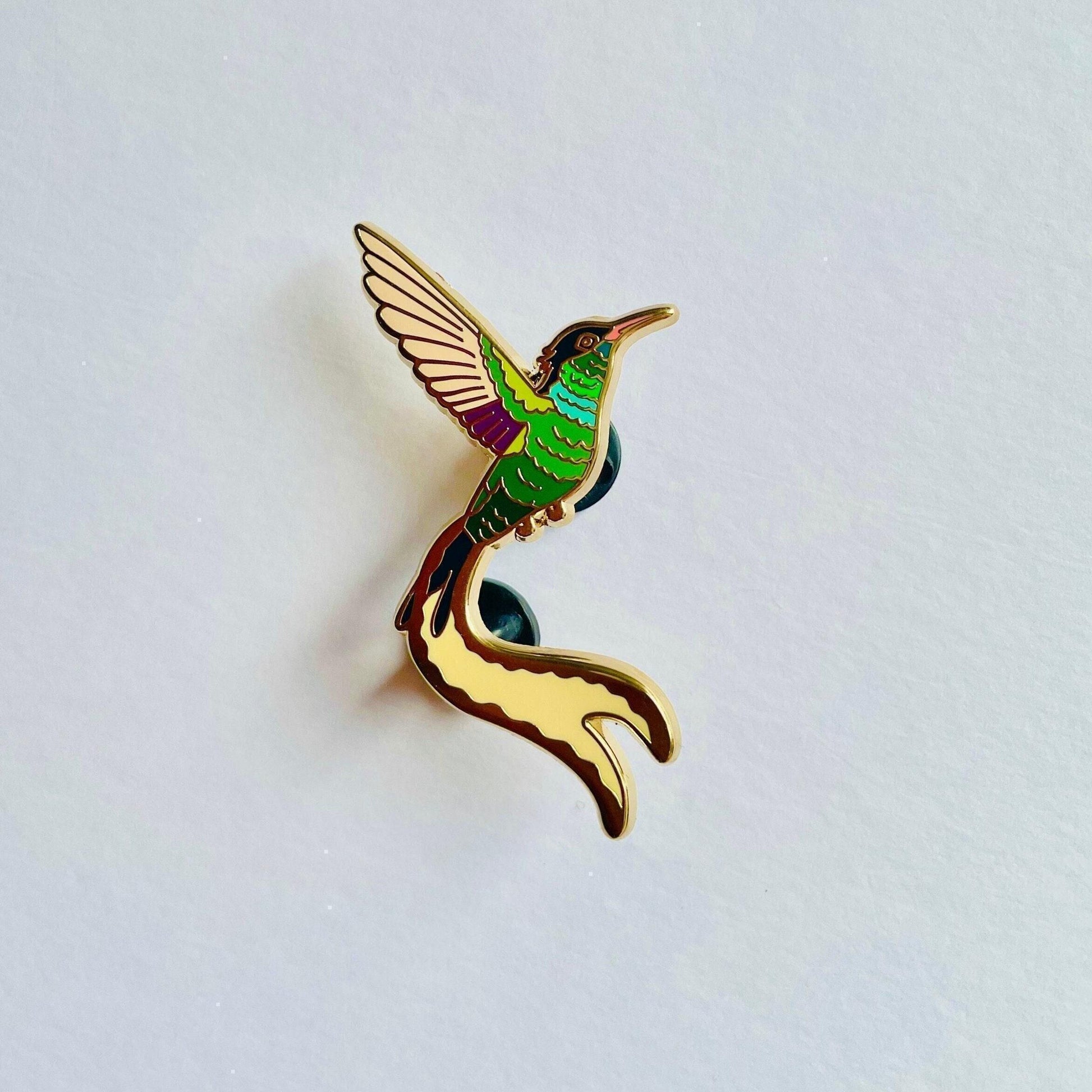 Doctor bird red billed streamertail jamaica bird enamel pin