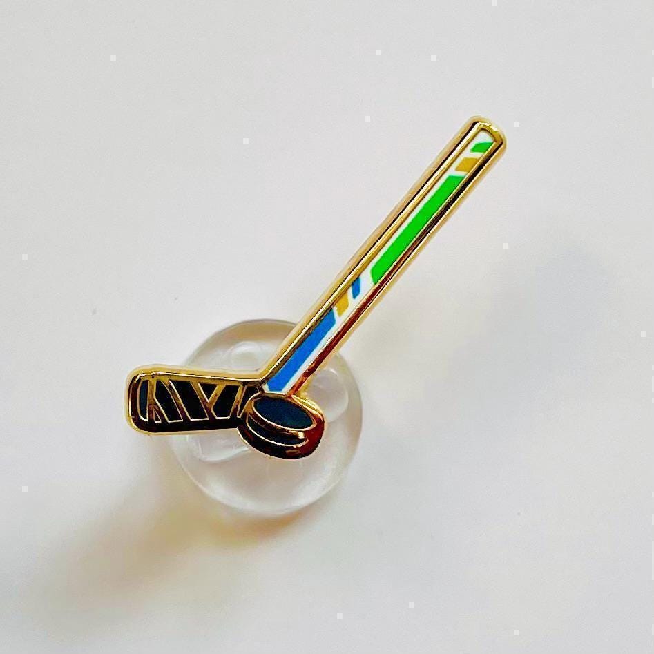 Ice hockey enamel pin