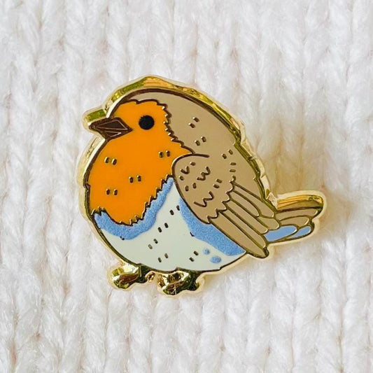 Red robin gold hard enamel mini pin badge