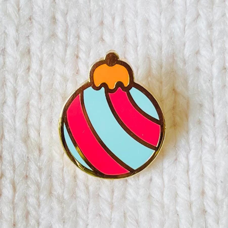 Red and blue striped gold hard enamel pin badge