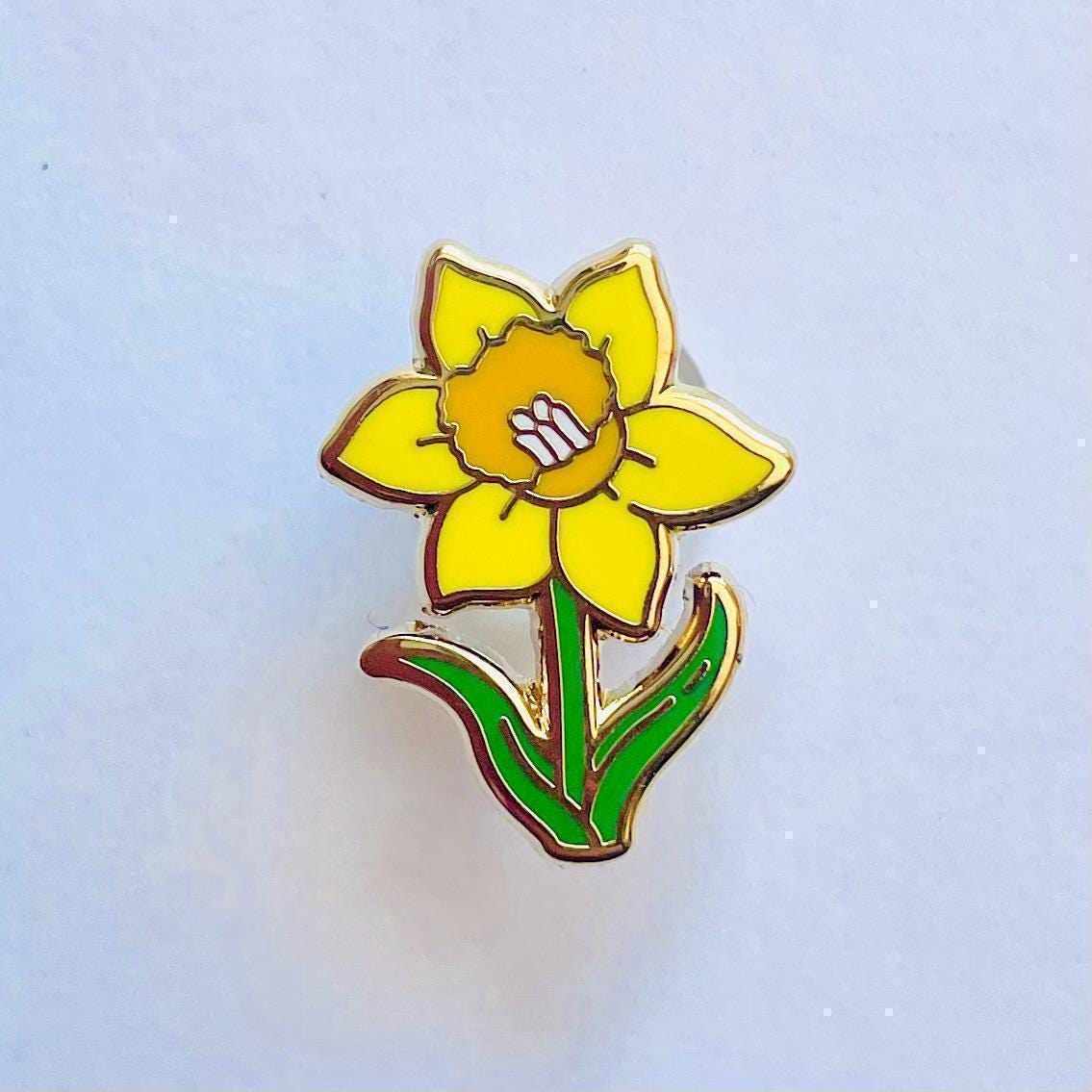 Daffodil  gold hard enamel pin lapel badge