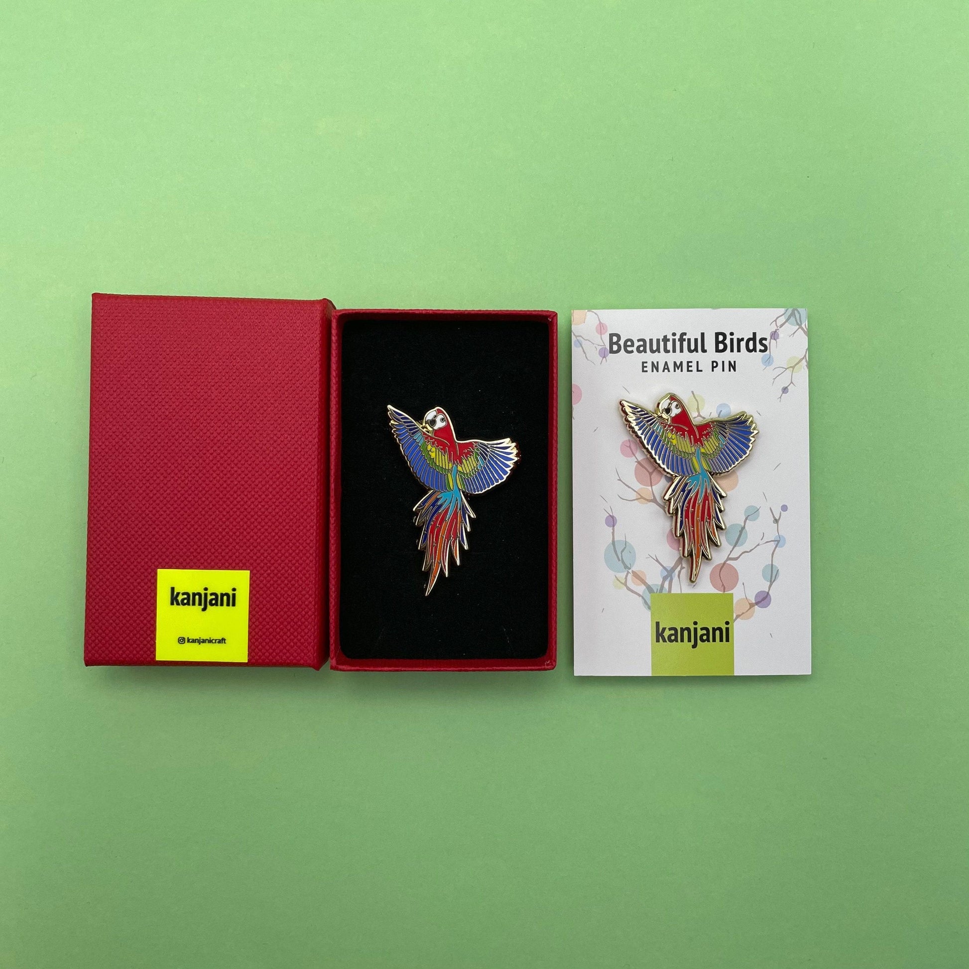 Guacamayo Parrot Pin: Tropical Bird Enamel Badge (Gold Finish), Christmas gift, stocking stuffer, Advent calendar