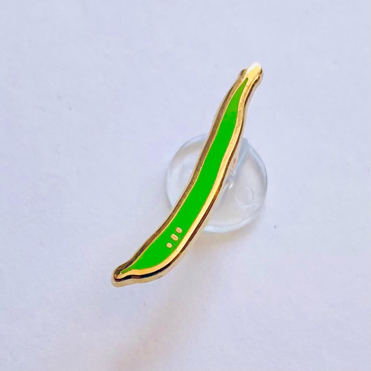 Green Bean Vegetable enamel pin - Vegan Accessory, picnic treat
