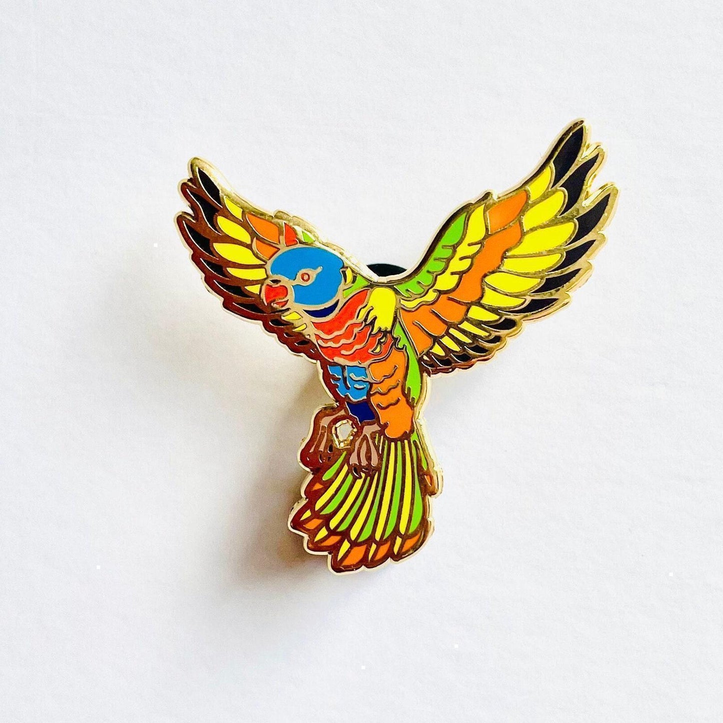 Rainbow lorikeet gold hard enamel pin badge, parrot