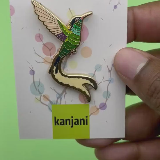 Red-billed Streamer tail Bird Enamel Pin Badge Brooch, Jamaica Doctor bird, Hummingbird, pigeon, Bird-themed jewelry, Gift for her, magpie