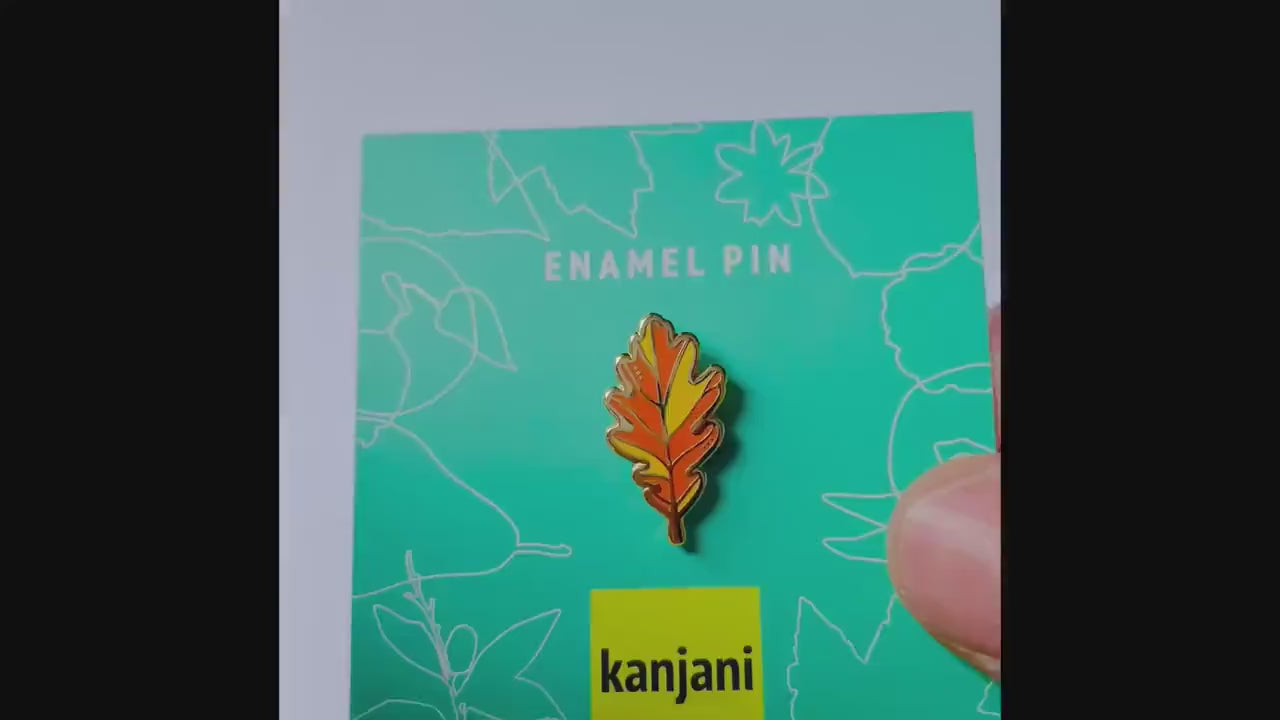 Oak leaf enamel pin, fall leaves lapel badge, Harvest, Autumn brooch, Thanksgiving, lanyard, Halloween gift, camping, outdoors, winter