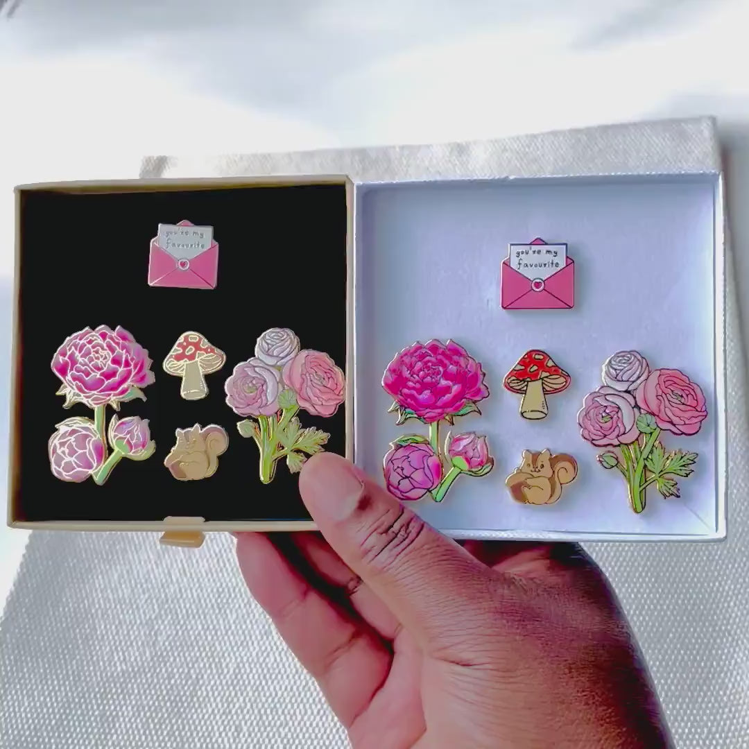 You’re my favourite flowers enamel pins gift box, friendship gift for her, romantic present, gift for him, gift for sister, gift for her